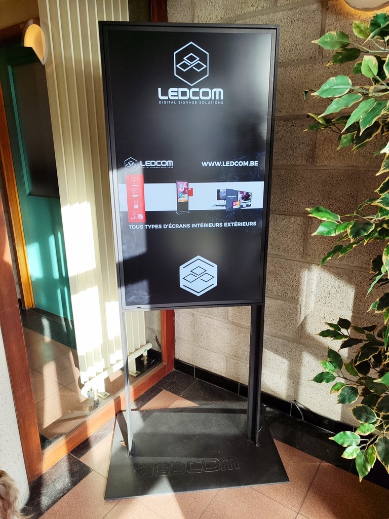 BORNE LEDCOM 43" (copie)